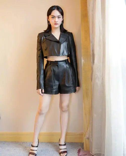 十大最美00后女星!都肤白娇嫩靓丽惊艳谁前途最无量?