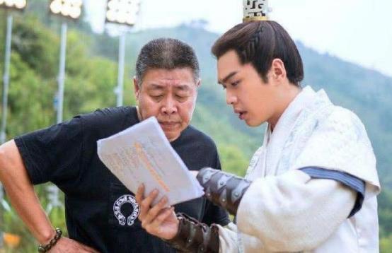 张若昀真聪明真相全都被他看穿了(1.4亿赖5年)(17)