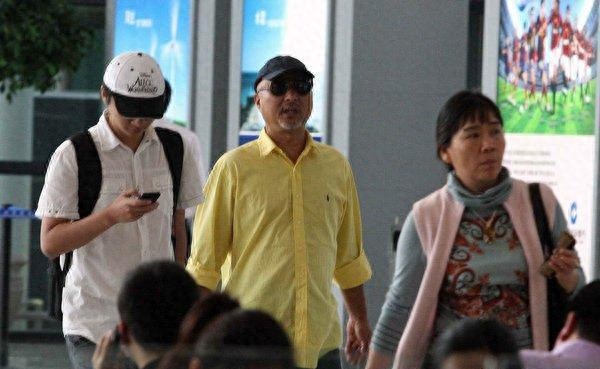 喜剧表演艺术家“陈佩斯”的妻子近照