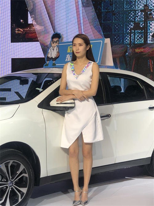 云集香车美女，带你逛石家庄“最养眼”的国庆车展