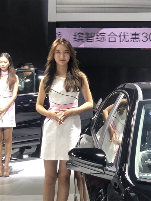 云集香车美女，带你逛石家庄“最养眼”的国庆车展