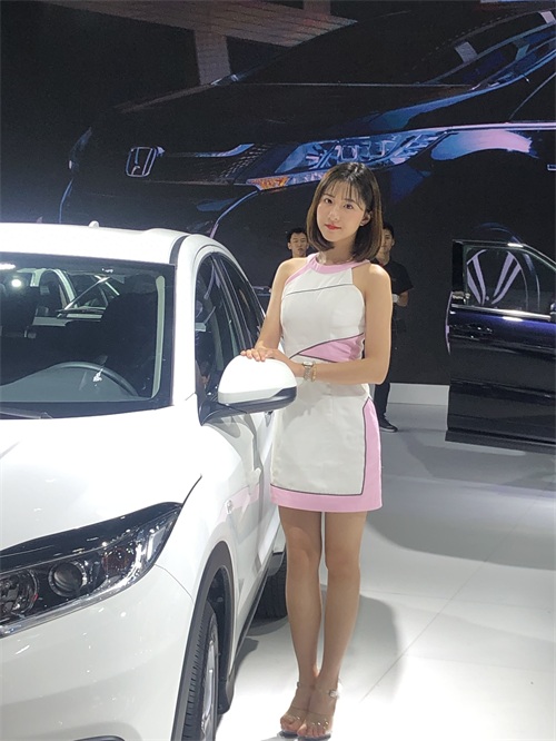 云集香车美女，带你逛石家庄“最养眼”的国庆车展