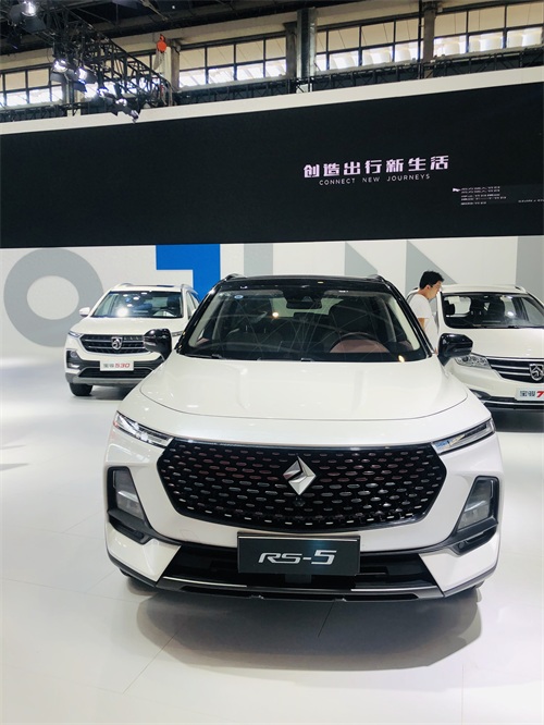 云集香车美女，带你逛石家庄“最养眼”的国庆车展