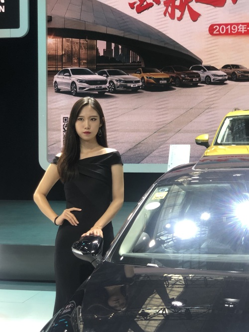 云集香车美女，带你逛石家庄“最养眼”的国庆车展