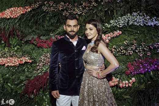 “我的个神啊”女主结婚了!老公壮富帅,还有望从政!