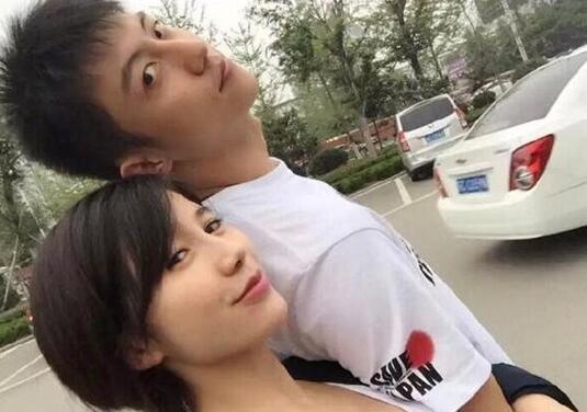 黄景瑜个人资料介绍 传黄景瑜的妻子王雨馨真假