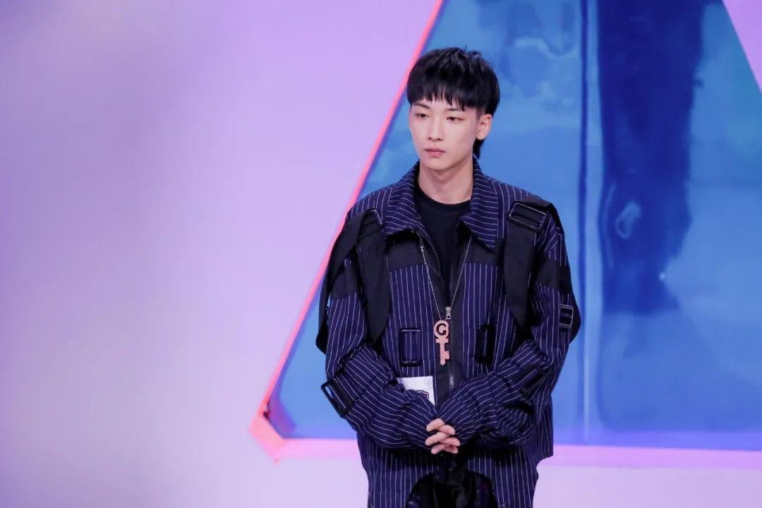 天天向上有哪些主持人(天天向上目前主持人)  第16张