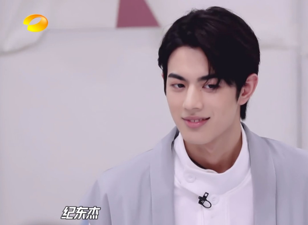 天天向上有哪些主持人(天天向上目前主持人)  第18张