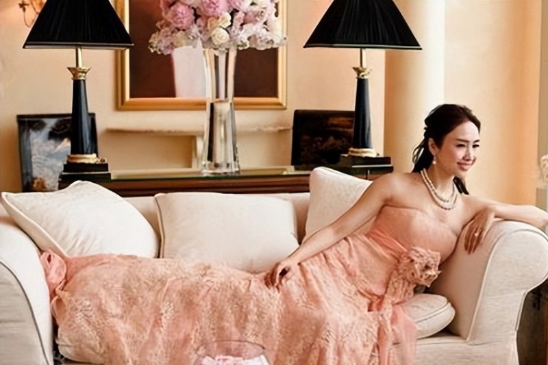 马廷强前妻是谁(最美港姐黎姿放弃事业嫁残疾丈夫)