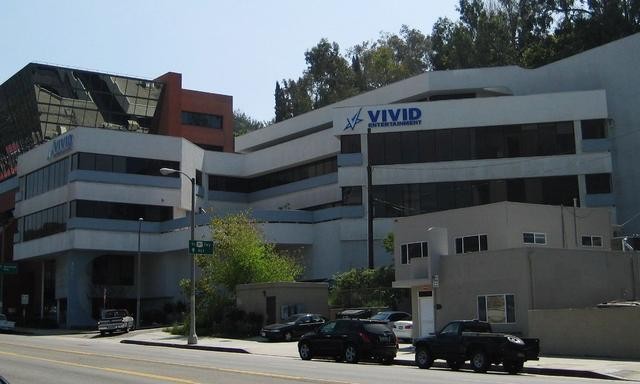 明道王鸥的爱情经历分享(王鸥的感情大揭秘)