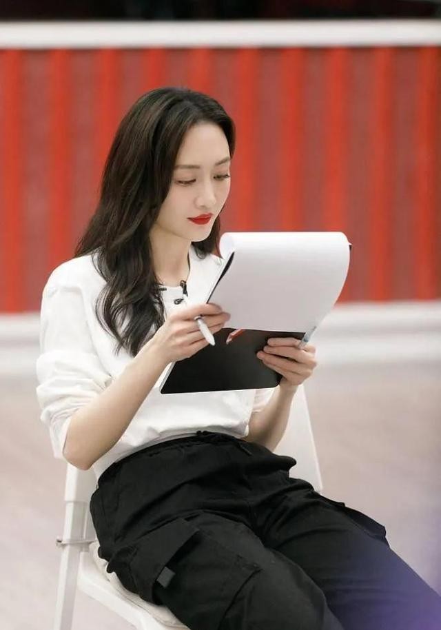 明道王鸥的爱情经历分享(王鸥的感情大揭秘)