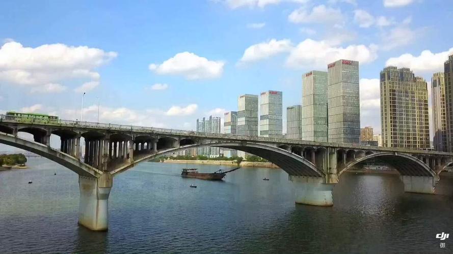 二、长沙湘江风光带