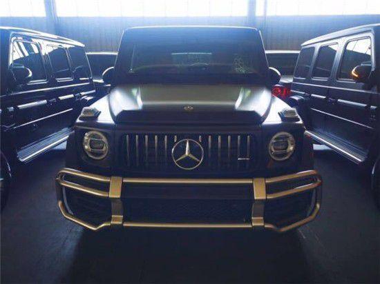 3、中高档越野车价格昂贵，一般比较好购，但对于生活质量要求高，有家庭出行打算的人建议购买中低档轿车或者越野车，这样自驾长途旅行，不仅可以满足家庭出行需要，还能体验旅途中不同地区环境下出行方式，体验不同地区不同人群独特生活方式。