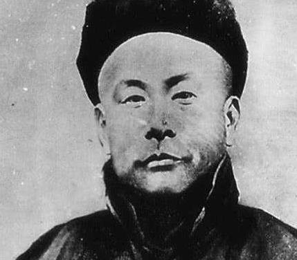 他是慈禧身边的绝顶高手,为人低调,晚年一拳打败了壮年的霍元甲