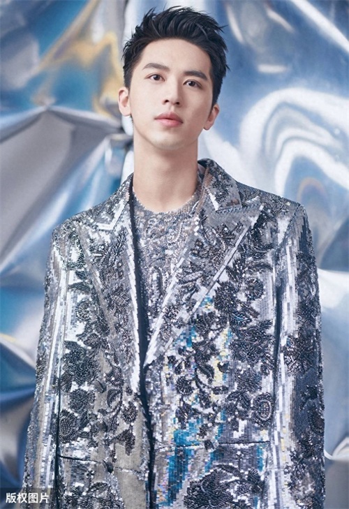 黄景瑜许魏洲主演的网络剧《上瘾》为何让人着迷?