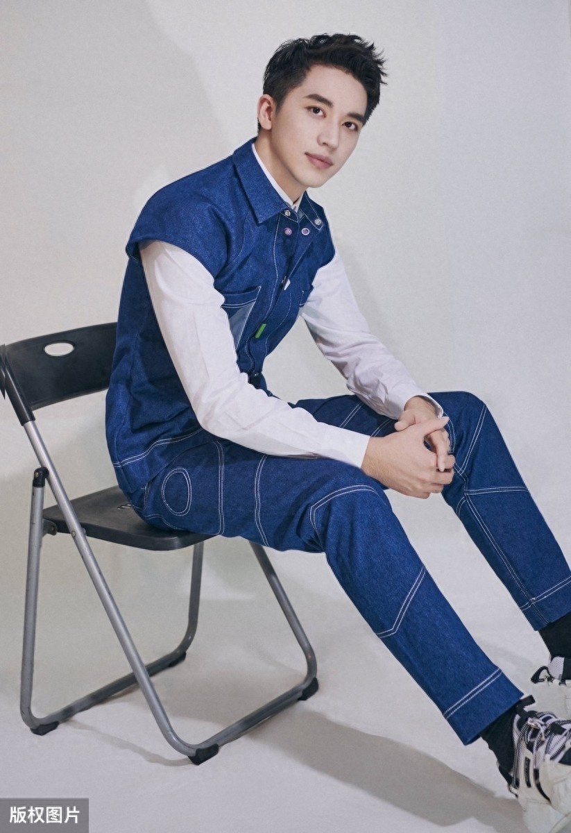 黄景瑜许魏洲主演的网络剧《上瘾》为何让人着迷?