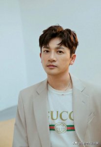 ​苏有朋的“回忆杀”，曾饰演经典5大角色，颜值巅峰是这部武侠剧