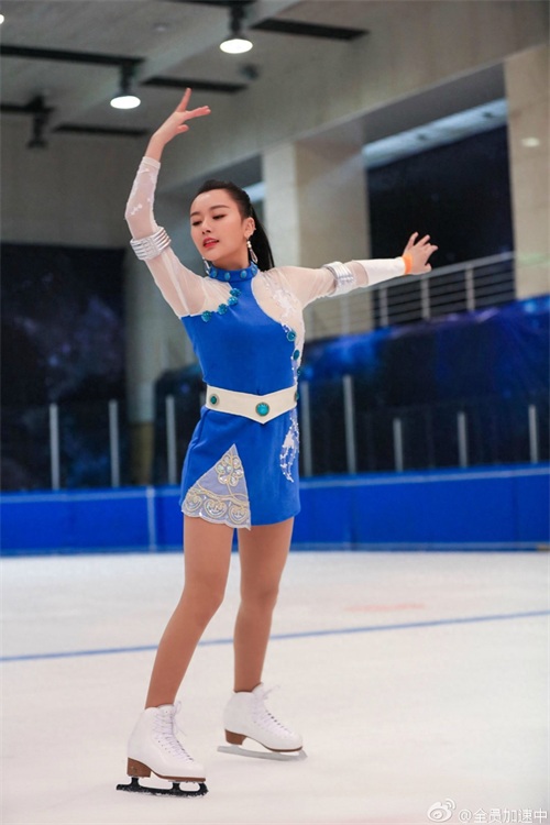 中国“冰雪女王”私房照：花滑运动员出身 出演芒果台真人剧走红