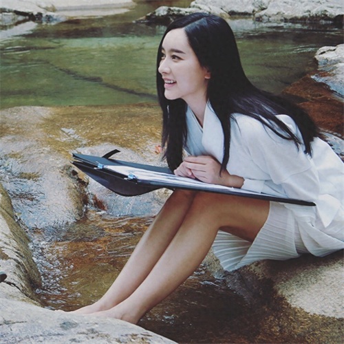 中国“冰雪女王”私房照：花滑运动员出身 出演芒果台真人剧走红