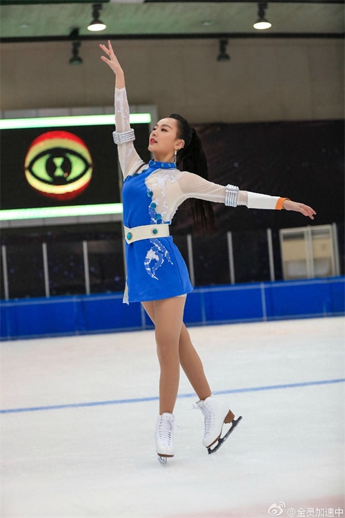 中国“冰雪女王”私房照：花滑运动员出身 出演芒果台真人剧走红