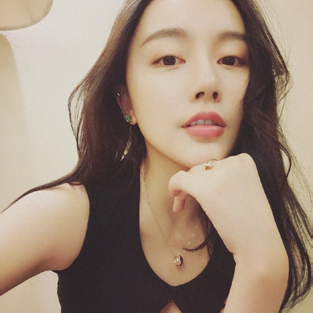 中国“冰雪女王”私房照：花滑运动员出身 出演芒果台真人剧走红