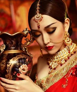 ​异域美女，每一张都超美，风情万种，谁最惊艳呢？