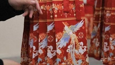 ​国潮风席卷海内外，中国年轻文化引领全球潮流