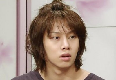 ​韩星金希澈靠综艺涨人气，节目中让人心疼又搞笑