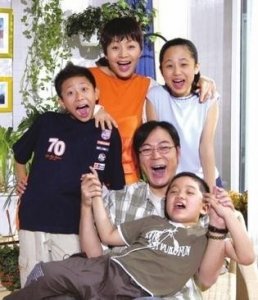 ​《家有儿女》中的颜值担当“键盘”已经结婚了 岁月不饶人