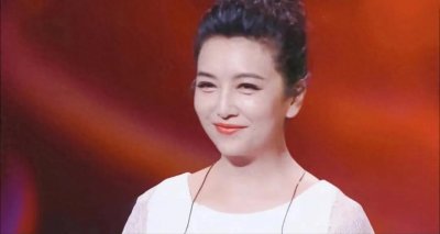 ​江珊再婚9年，老公男人味十足，比高曙光还帅