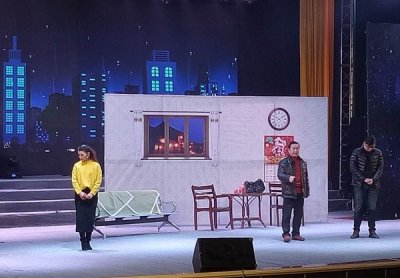 ​廉政小品《送礼》亮相黄山区春晚