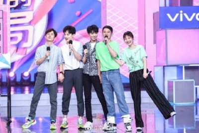 ​《快乐大本营》众人吐槽黄晓明“西瓜会议”吴昕大胆坦露“心声”竟令何炅“发