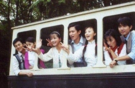 《情深深雨蒙蒙》罕见剧照,那时候的林心如、赵薇灵气十足