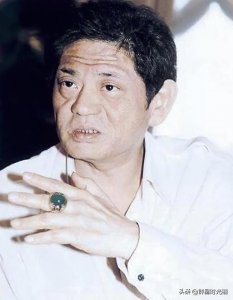 ​他年赚56亿花20亿泡妞，败光家产后凄惨离世，给儿子留下26亿巨债