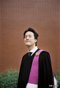 ​泰国演员Jamyjames毕业