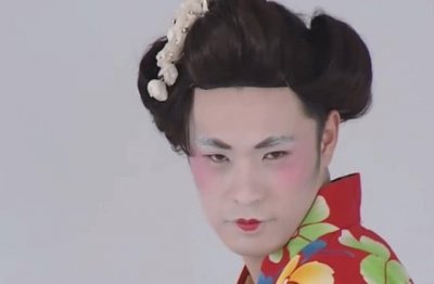 ​《爱情公寓》曾小贤五大名场面，女装都算最正常的