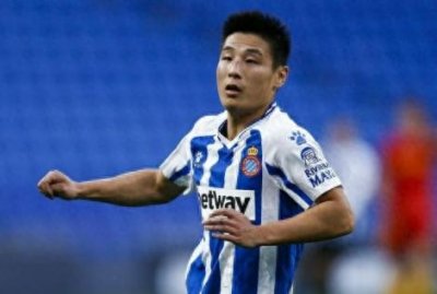 ​武磊太有福！贤惠娇妻：他回国踢球1个多月，我一人在西班牙带2娃