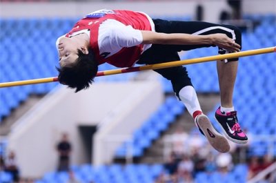 ​沈阳小伙郭劲岐夺世锦赛选拔赛男子跳高冠军
