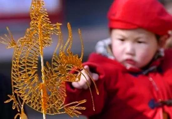 云南昆明特色纪念品(云南这些特色工艺品)(21)