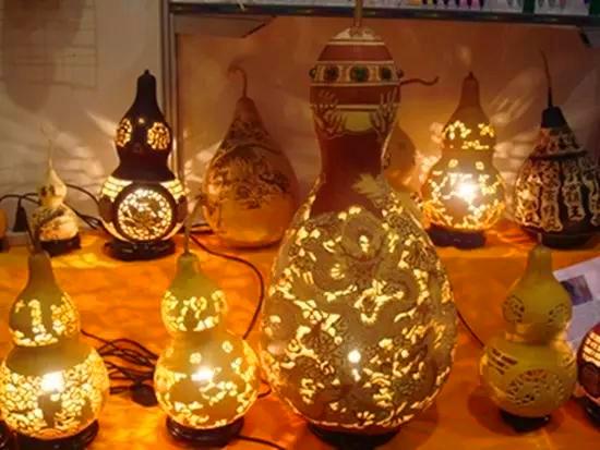 云南昆明特色纪念品(云南这些特色工艺品)(18)