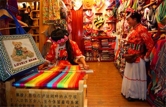 云南昆明特色纪念品(云南这些特色工艺品)(3)