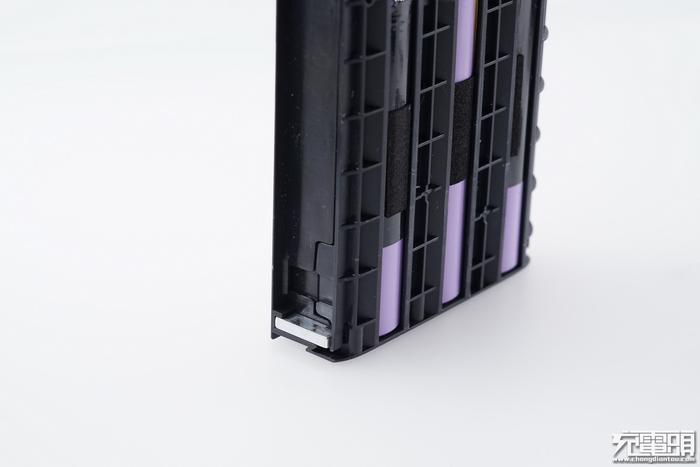 全网首拆：紫米4G路由器MF885拆解