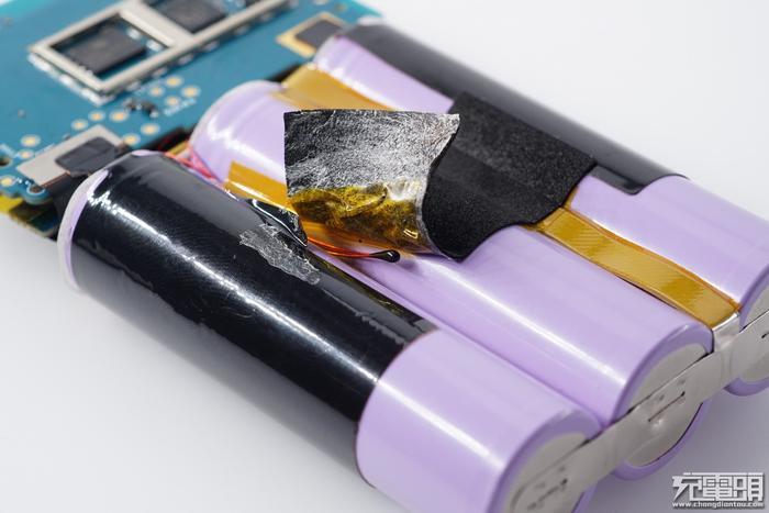 全网首拆：紫米4G路由器MF885拆解