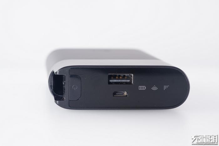 全网首拆：紫米4G路由器MF885拆解