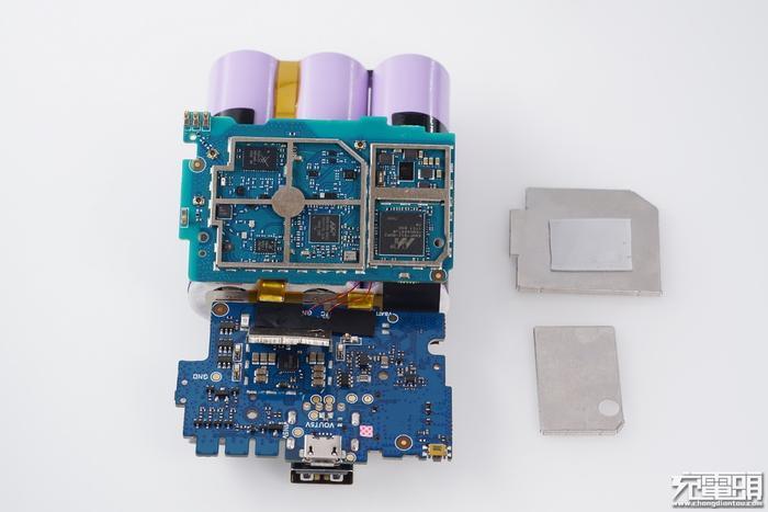 全网首拆：紫米4G路由器MF885拆解