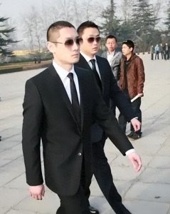 ​李钰：33岁患癌离世，男友汪雨已结婚生子，母亲的坚持让人泪目