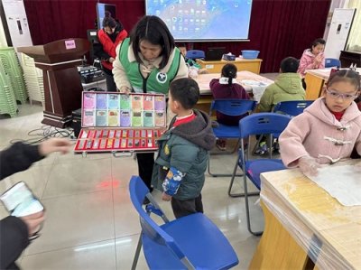 ​天鹅湖社区开展”护航青春，无毒前行”寒假未成年人禁毒宣传活动