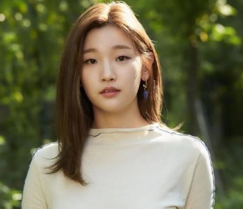 ​韩国女神朴素丹患甲状腺癌！曾演《寄生虫》一举成名，年仅30岁