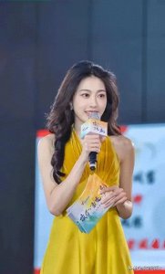​广东经济科教频道30周年庆，主持人孙乐言惊艳亮相，爱情事业双收