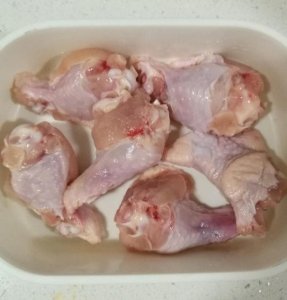 ​外酥里嫩的炸鸡腿，自己在家做，好吃实惠，干净卫生